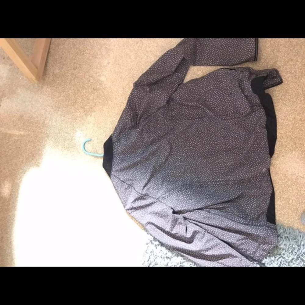 Lululemon black jacket - Picture 3 of 3